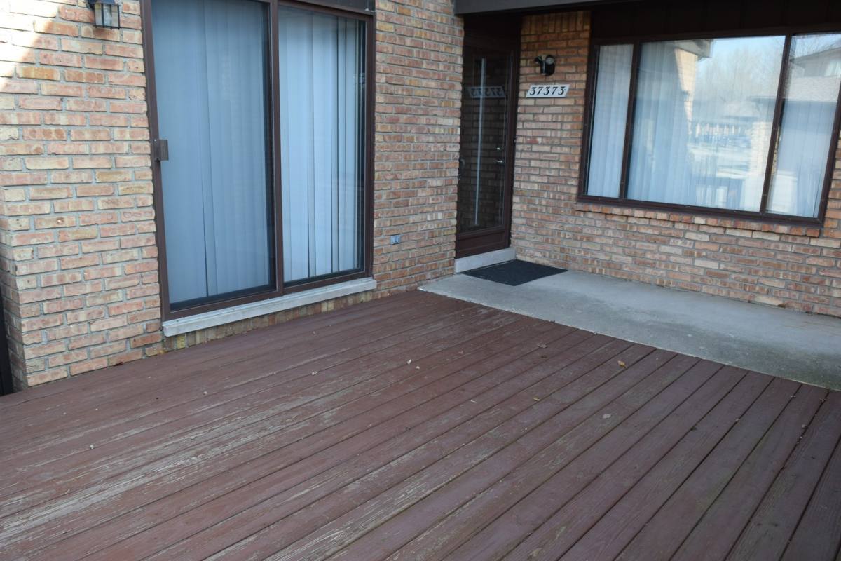 Condo for rent at 37373 Clubhouse Dr, Sterling Heights, MI 48312