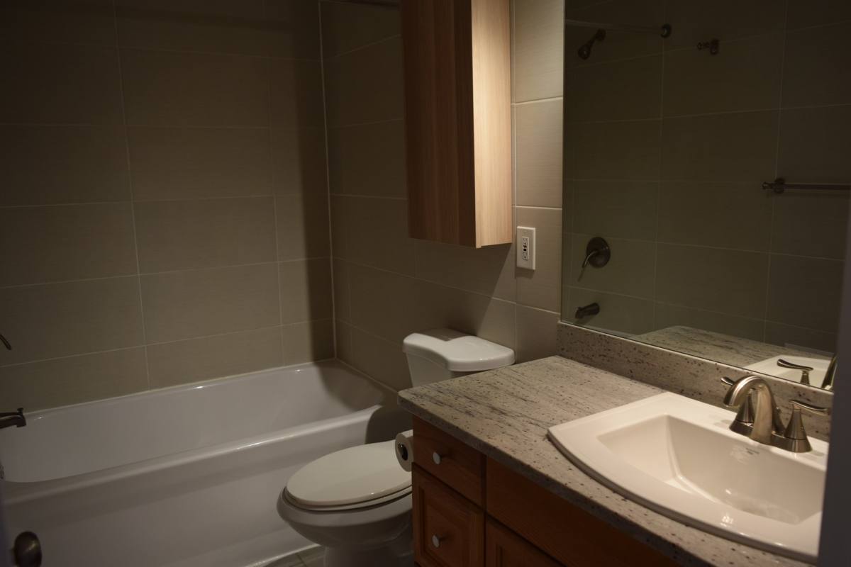 Condo for rent at 37373 Clubhouse Dr, Sterling Heights, MI 48312