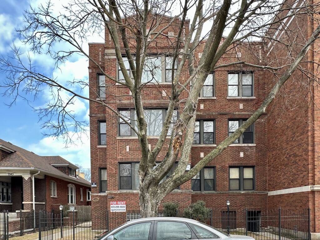 Apartment for rent at 7149 Constance #W4, Chicago, IL 60649