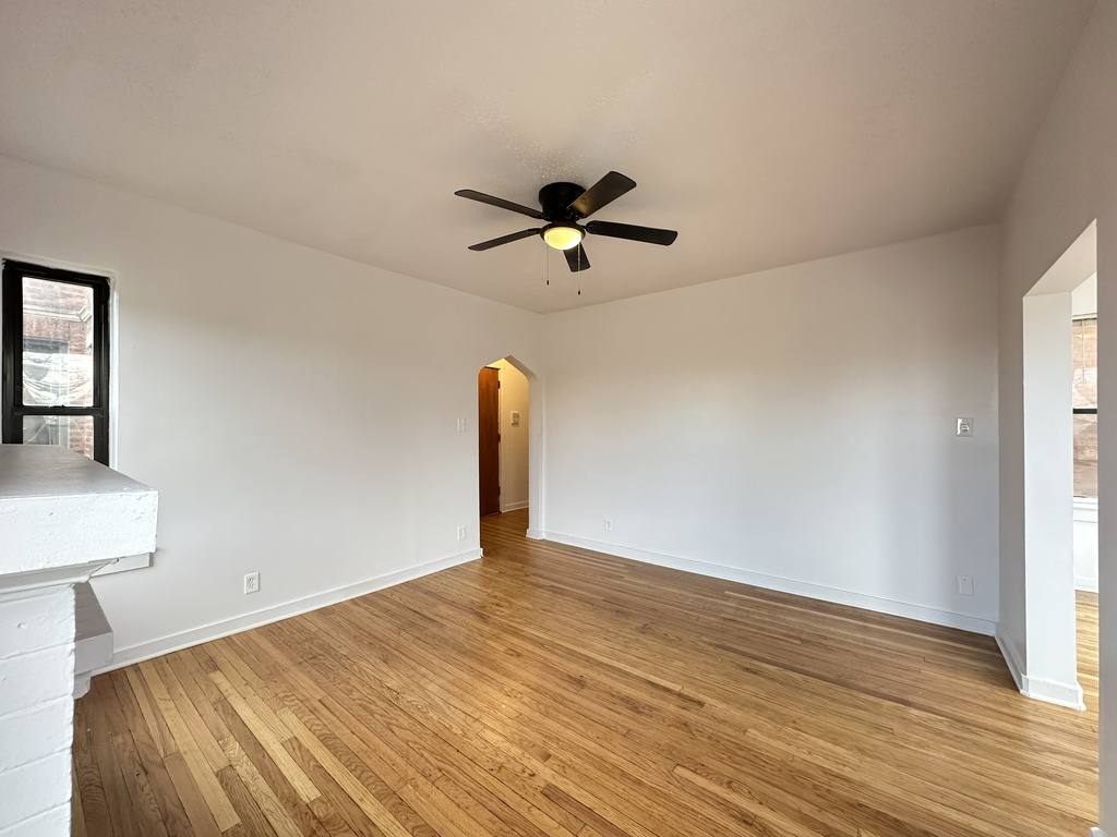 Apartment for rent at 7149 Constance #W4, Chicago, IL 60649