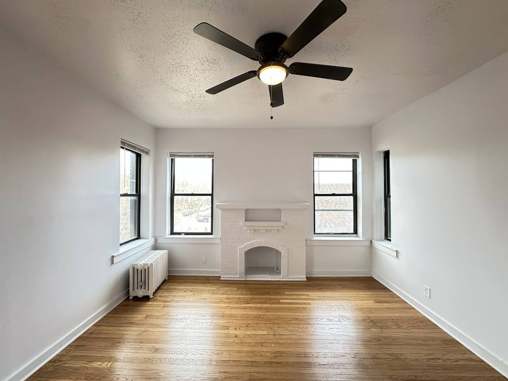 Apartment for rent at 7149 Constance #W4, Chicago, IL 60649