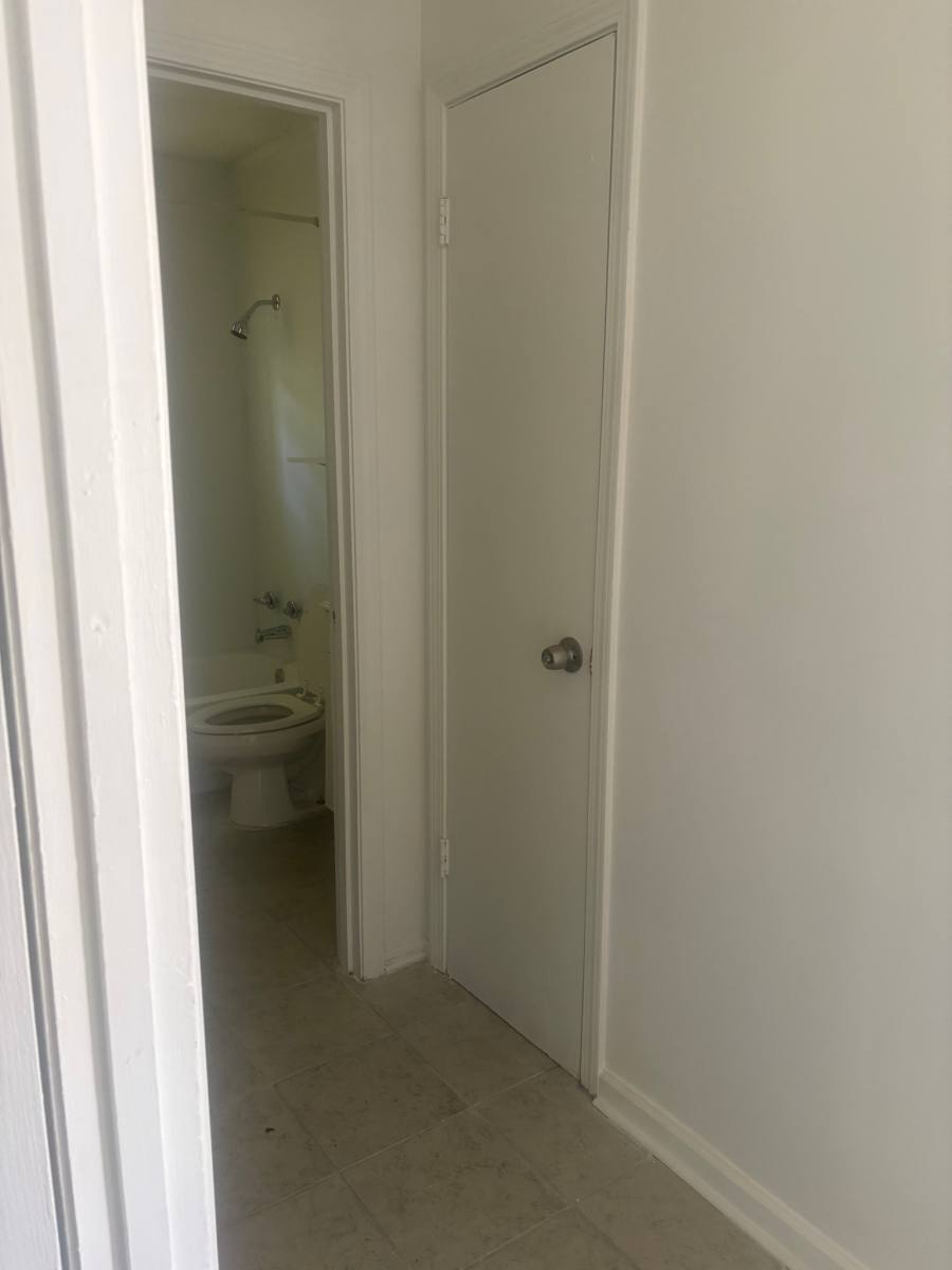 Apartment for rent at 2565 Peres Ave, Memphis, TN 38108