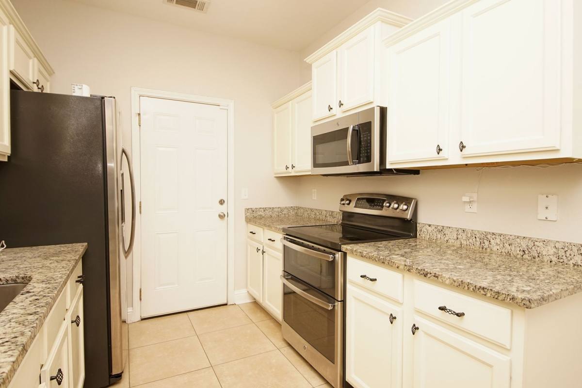 Townhouse for rent at 125 Farrah Ave, Niceville, FL 32578