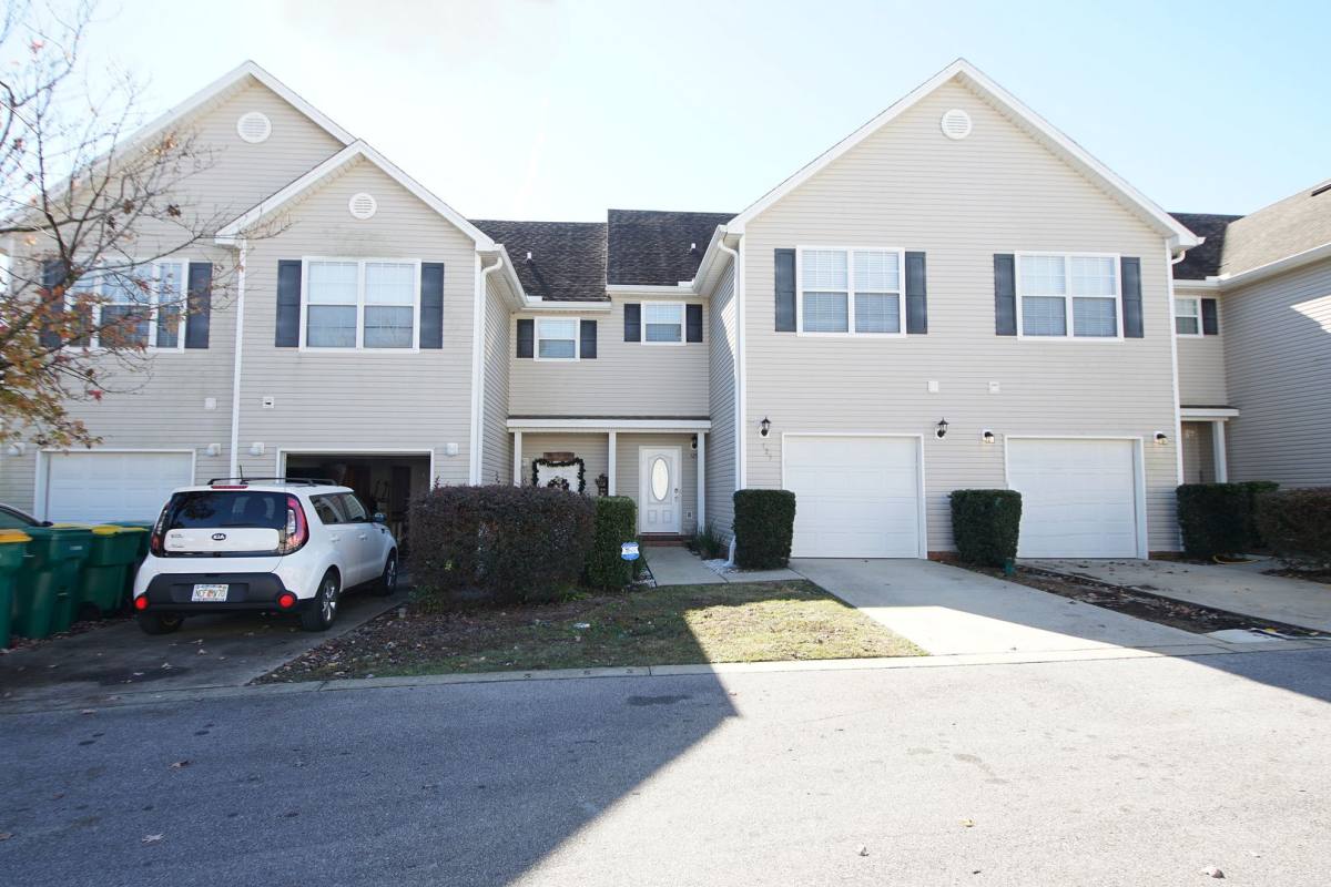 Townhouse for rent at 125 Farrah Ave, Niceville, FL 32578