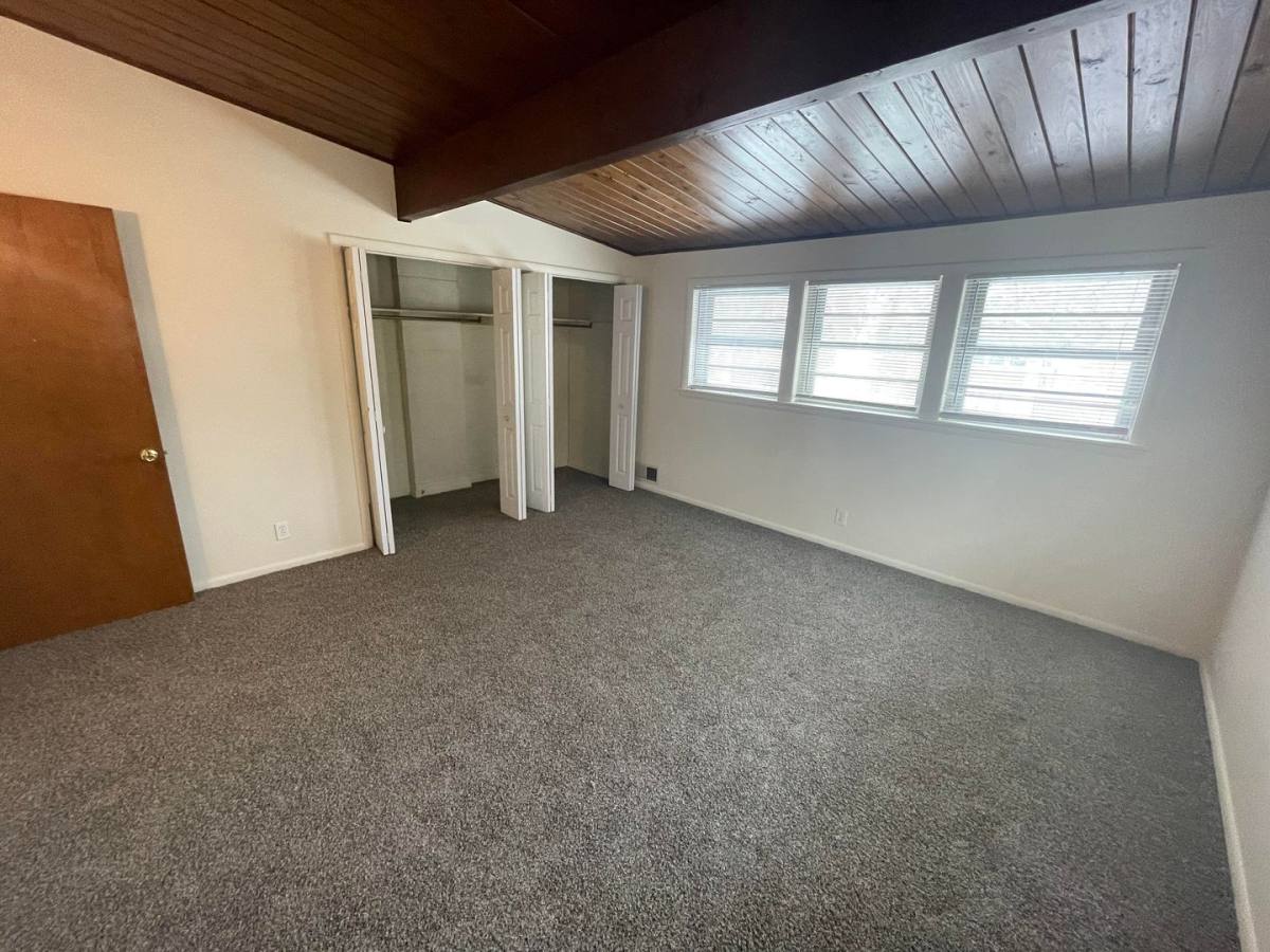Apartment for rent at 912 Maybelle NE, Grand Rapids, MI 49503