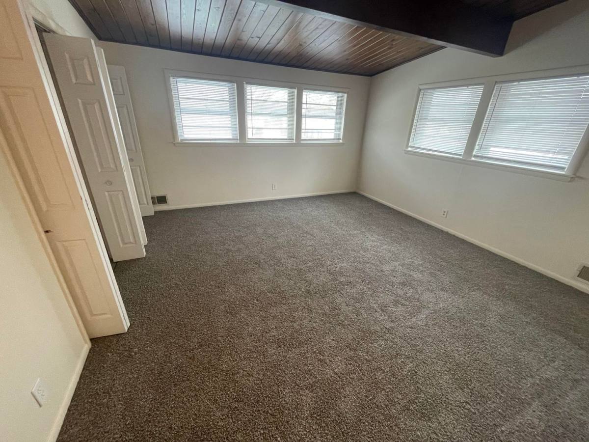 Apartment for rent at 912 Maybelle NE, Grand Rapids, MI 49503