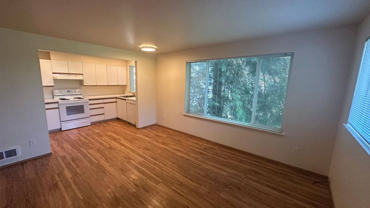 Apartment for rent at 3210 SW Avalon Way, Seattle, WA 98126