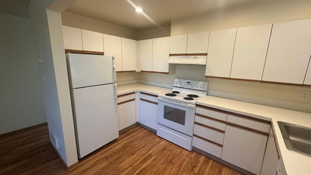 Apartment for rent at 3210 SW Avalon Way, Seattle, WA 98126