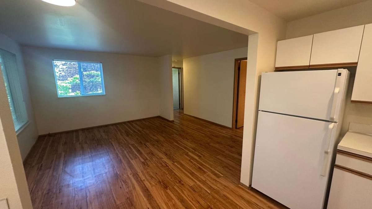 Apartment for rent at 3210 SW Avalon Way, Seattle, WA 98126