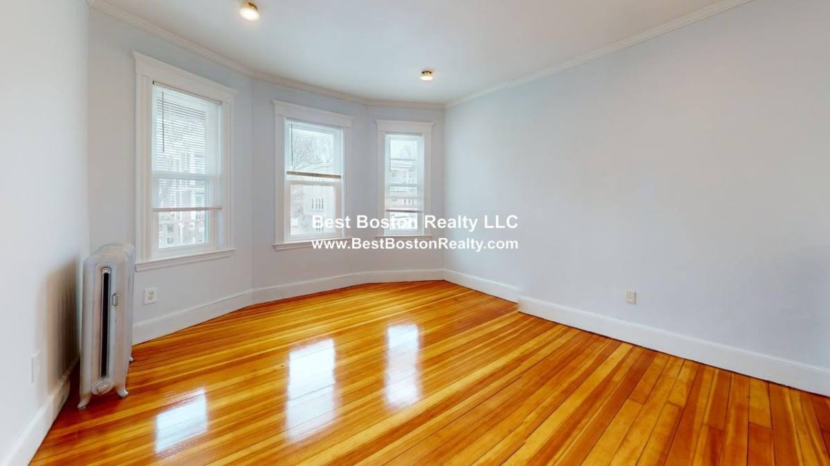 House for rent at 274 Belgrade Ave #2, Roslindale, MA 02131