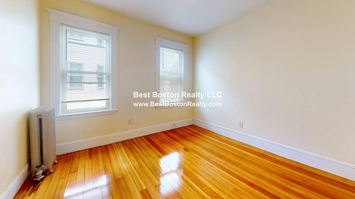 House for rent at 274 Belgrade Ave #2, Roslindale, MA 02131