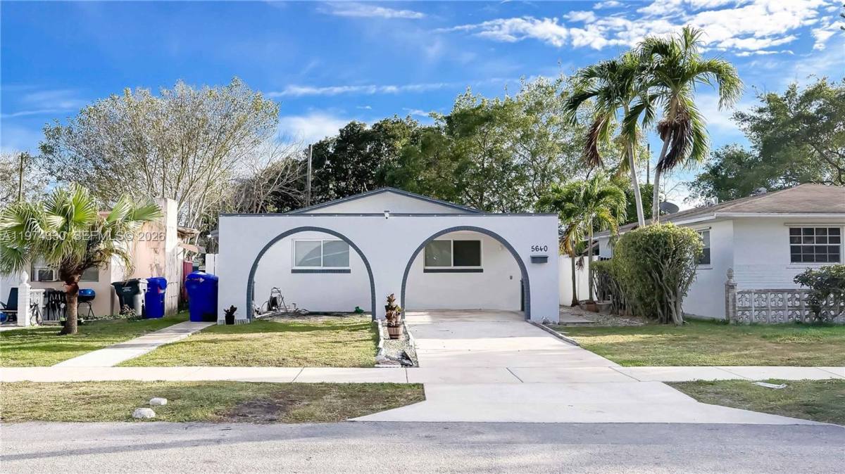House for rent at 5640 Hayes St, Hollywood, FL 33021