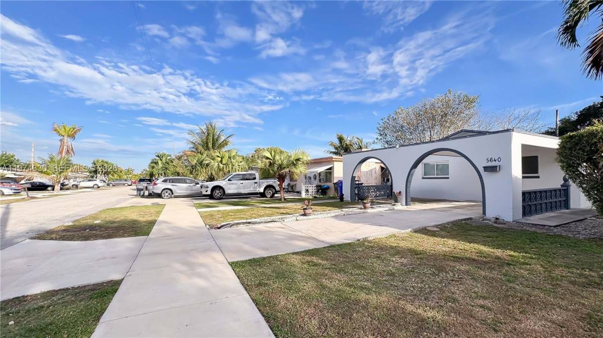 House for rent at 5640 Hayes St, Hollywood, FL 33021
