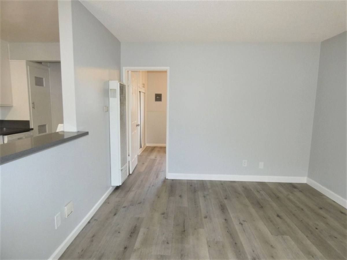 Apartment for rent at 6029 Cherry Ave, Long Beach, CA 90805