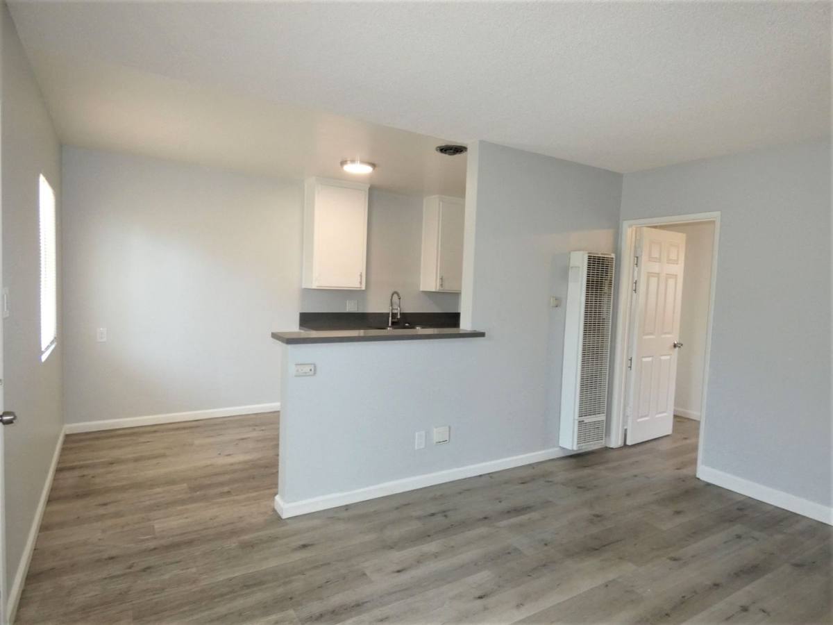 Apartment for rent at 6029 Cherry Ave, Long Beach, CA 90805