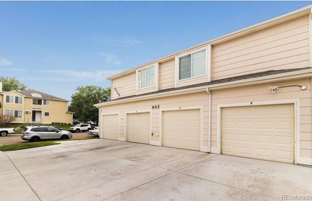 Apartment for rent at 892 S Uravan Court, Aurora, CO 80017