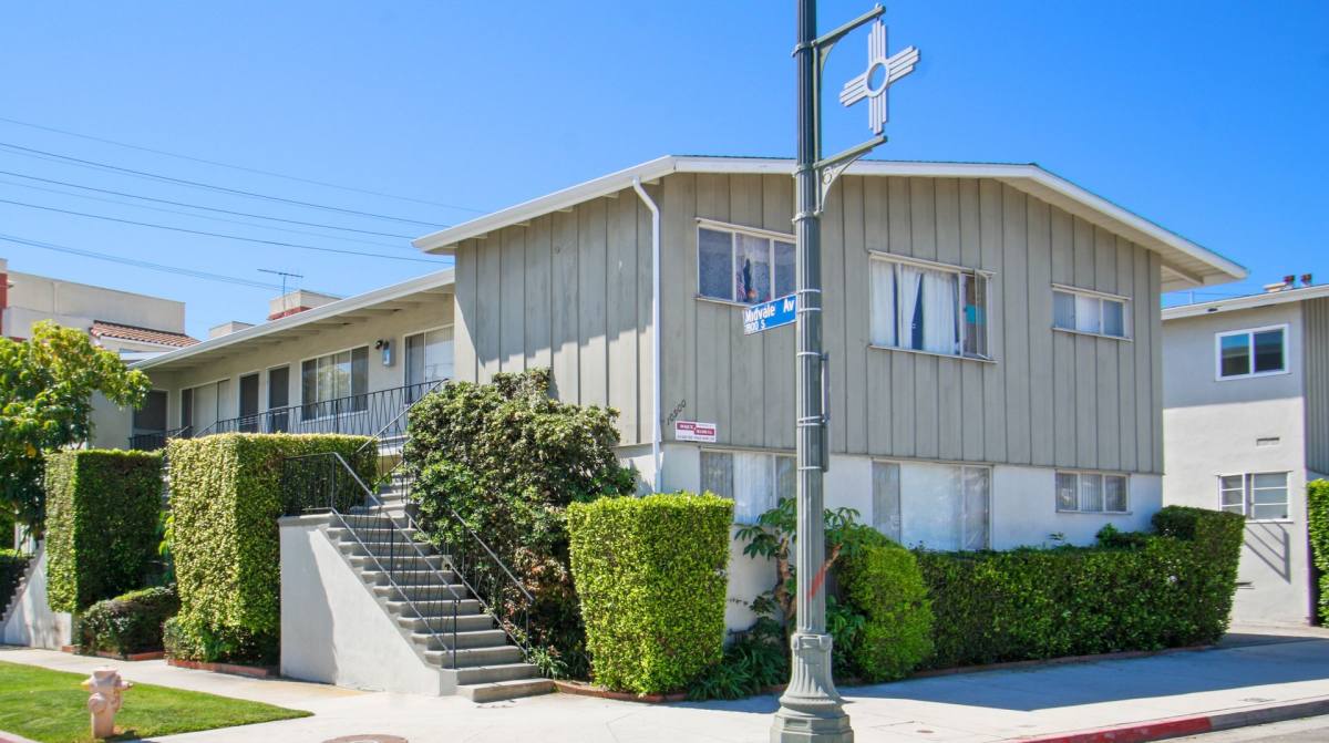 Apartment for rent at 10900 Santa Monica Blvd, Los Angeles, CA 90025