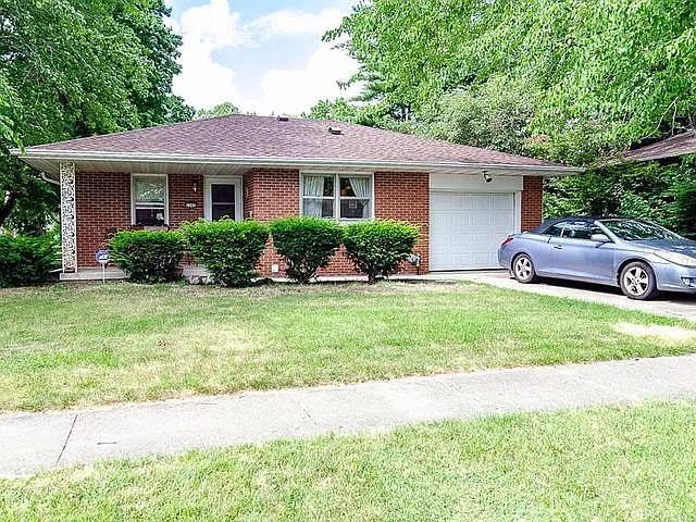 Townhouse for rent at 1302 E Mumford Dr, Urbana, IL 61801
