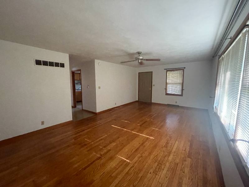 Townhouse for rent at 1302 E Mumford Dr, Urbana, IL 61801