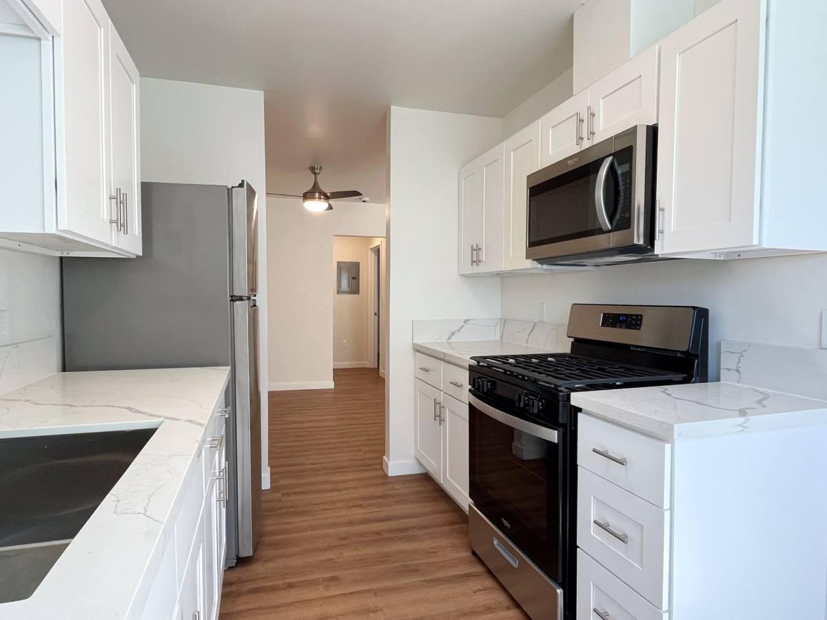Apartment for rent at 4000 Nicolet Ave, Los Angeles, CA 90008