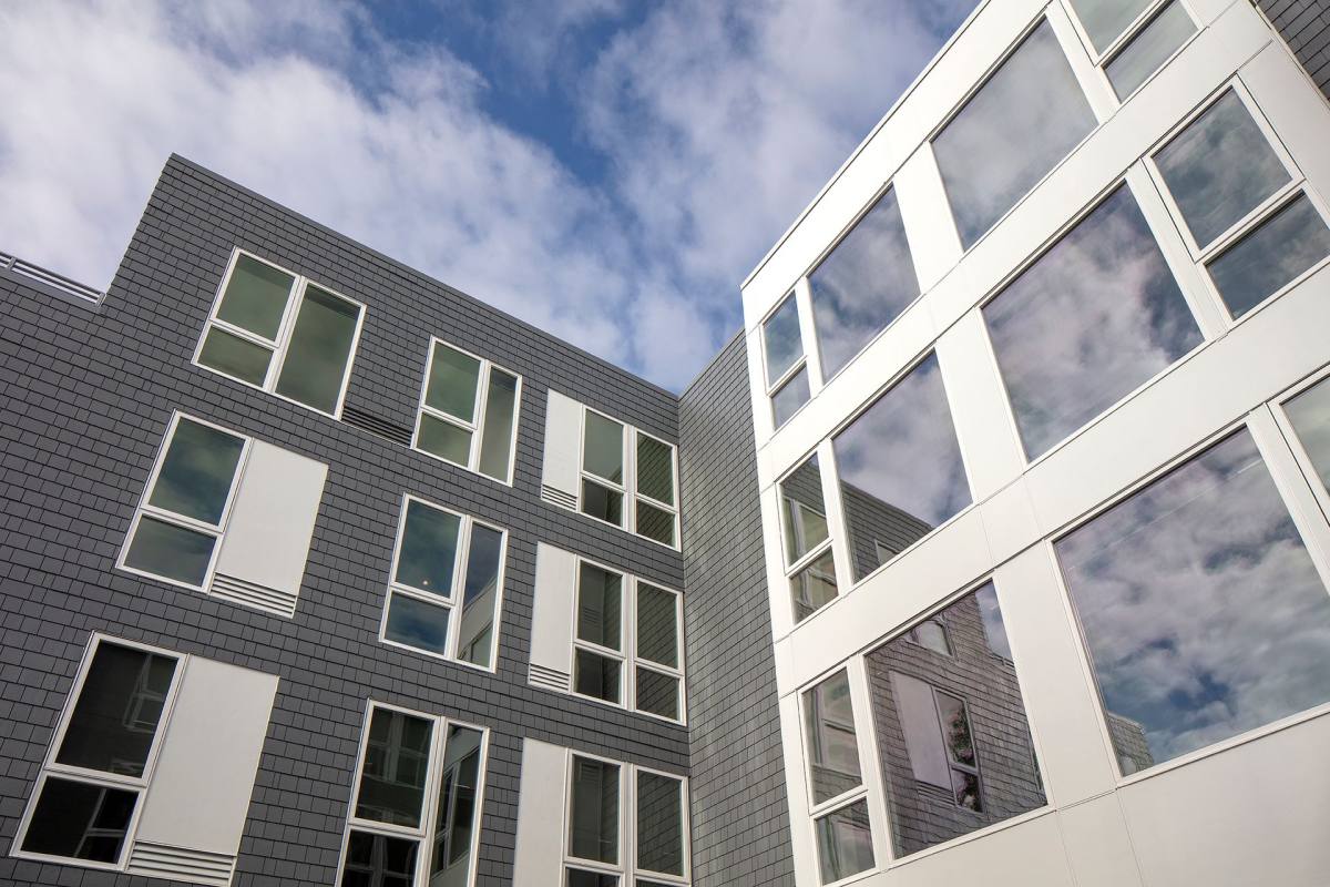Apartment for rent at 2880 SE Division St, Portland, OR 97202