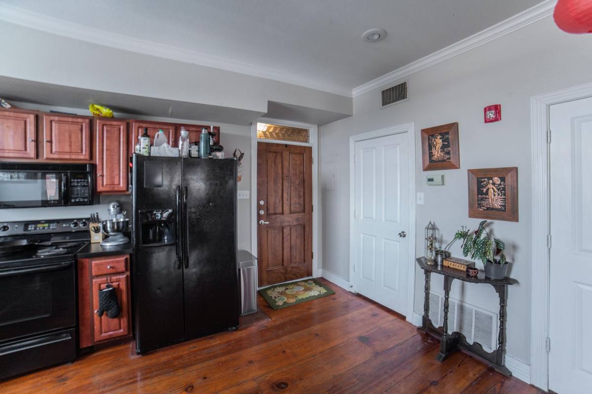 Apartment for rent at 103-109 E Oak St, Denton, TX 76201