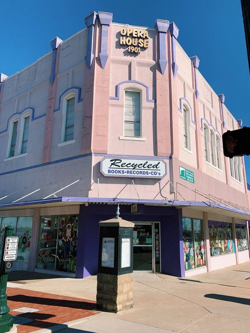Apartment for rent at 103-109 E Oak St, Denton, TX 76201