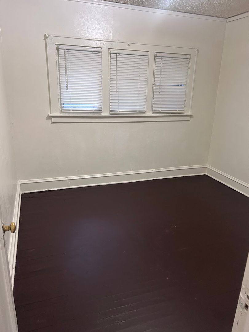Apartment for rent at 1720 W Atkinson Ave, Milwaukee, WI 53206