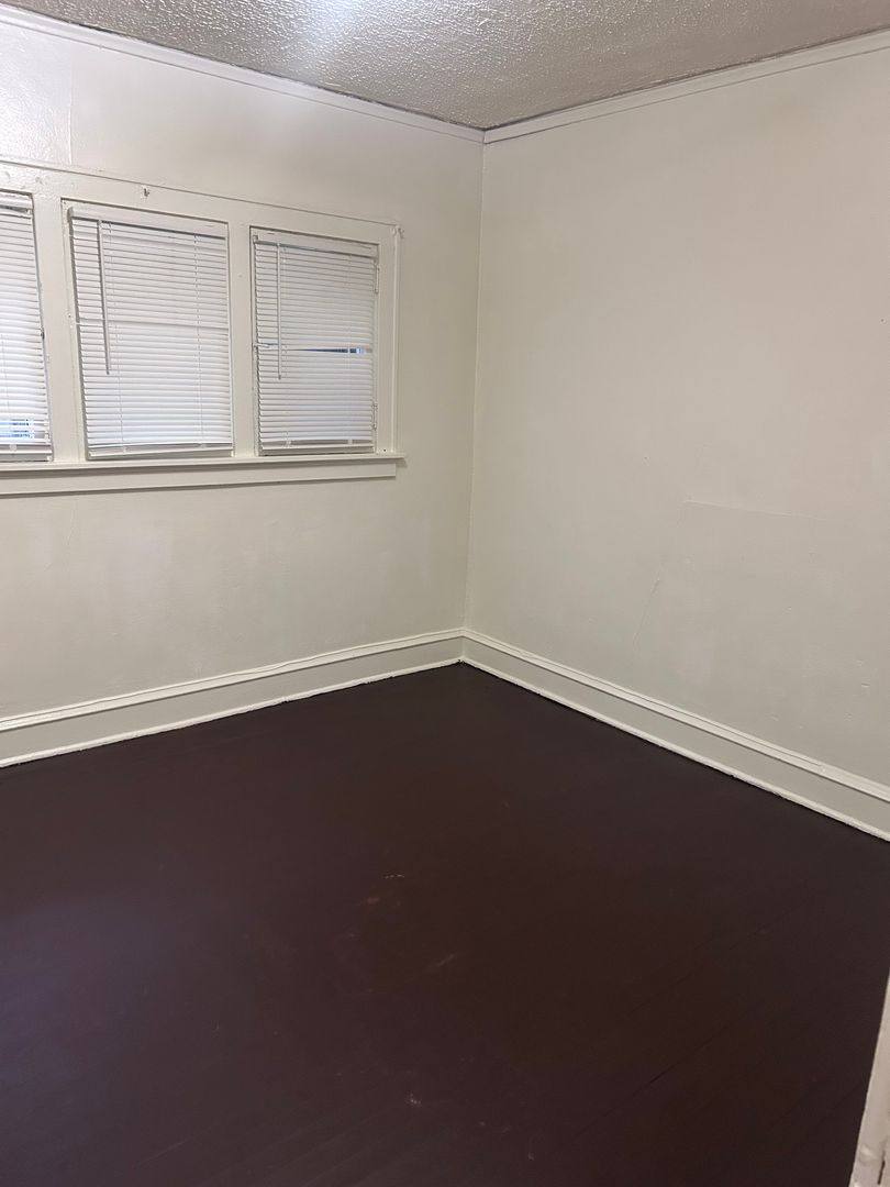 Apartment for rent at 1720 W Atkinson Ave, Milwaukee, WI 53206