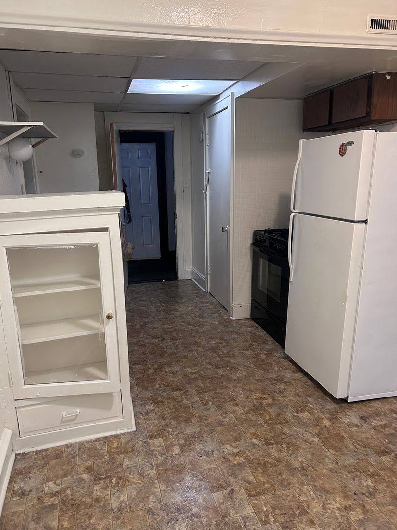Apartment for rent at 1720 W Atkinson Ave, Milwaukee, WI 53206