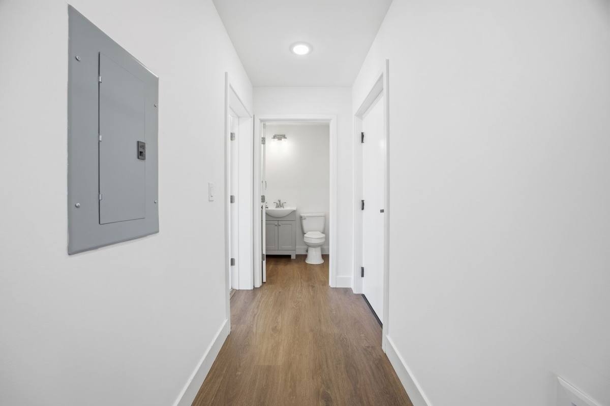 Apartment for rent at 100 N Dewey St, Eustis, FL 32726