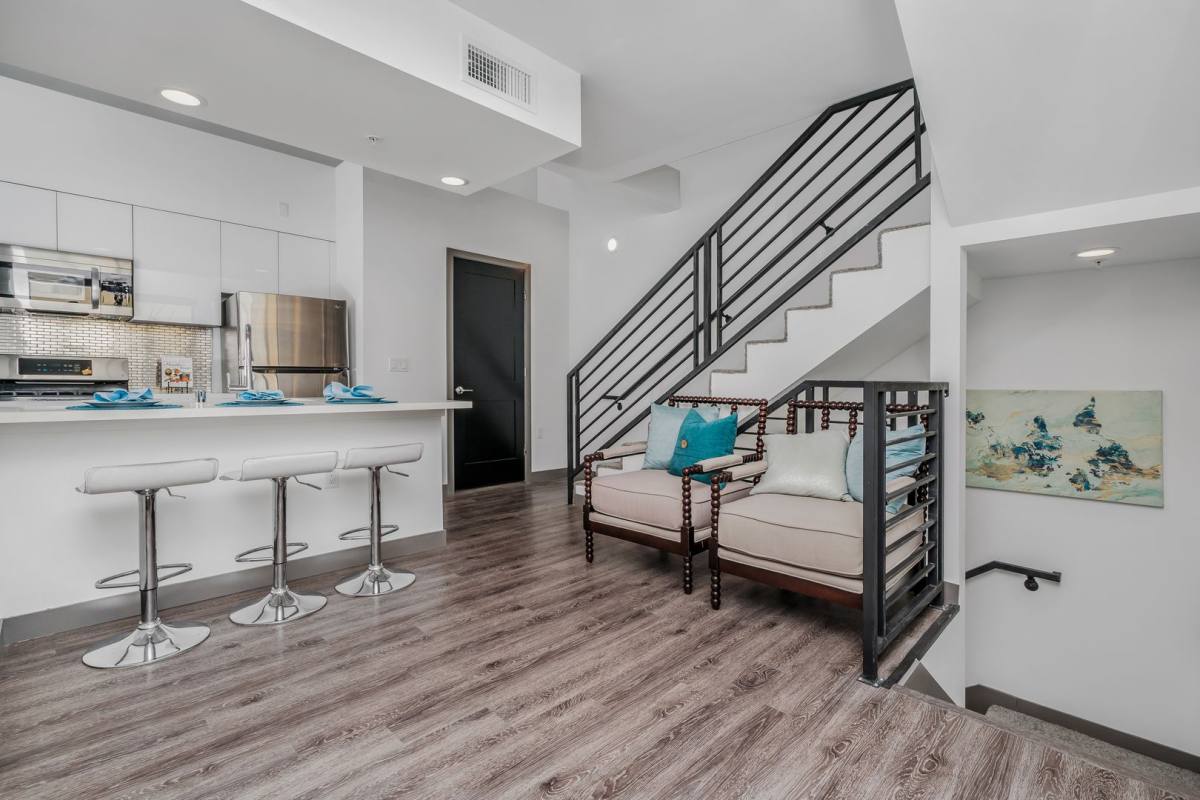 Townhouse for rent at 5066 Romaine St, Los Angeles, CA 90029