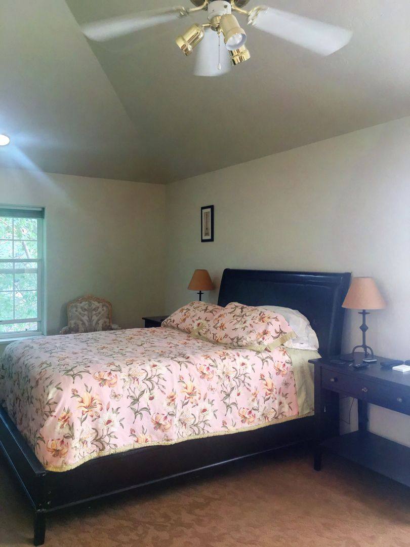 Condo for rent at 340 13th St, Glenwood Springs, CO 81601