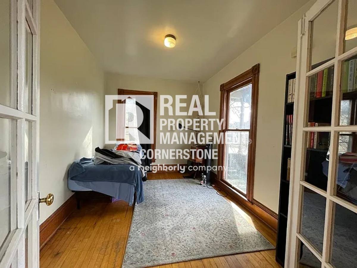 Apartment for rent at 808 W Kalamazoo Ave, Kalamazoo, MI 49007
