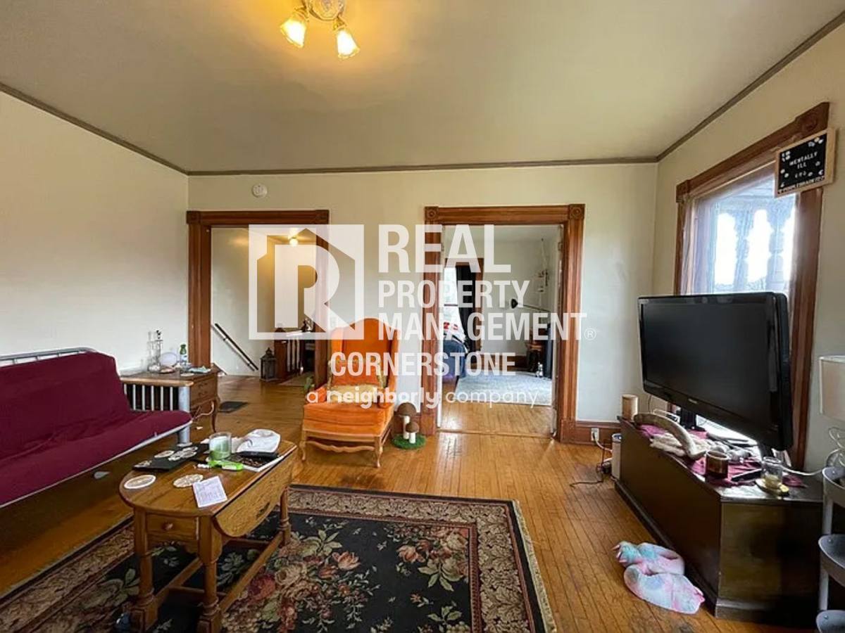 Apartment for rent at 808 W Kalamazoo Ave, Kalamazoo, MI 49007