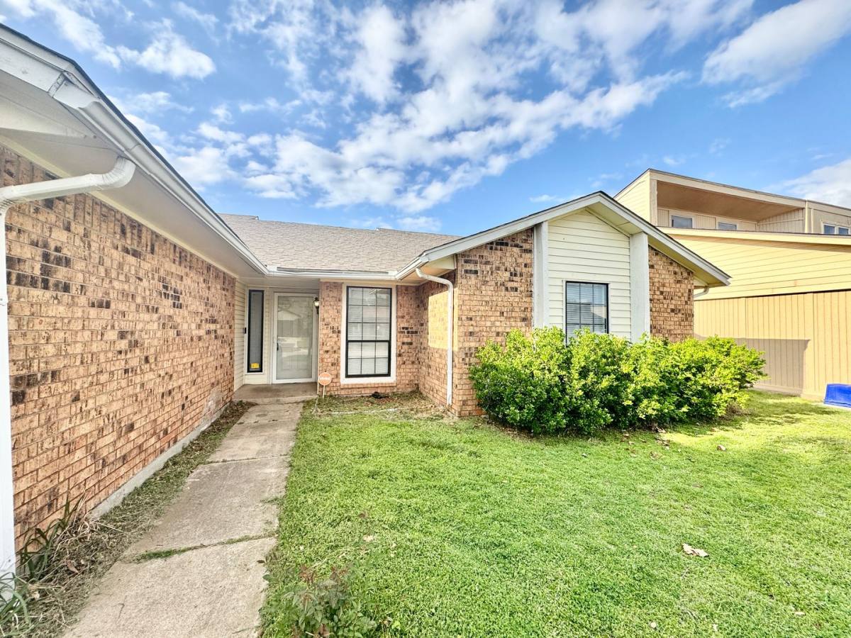 House for rent at 8301 NW 112th St, Oklahoma City, OK 73162