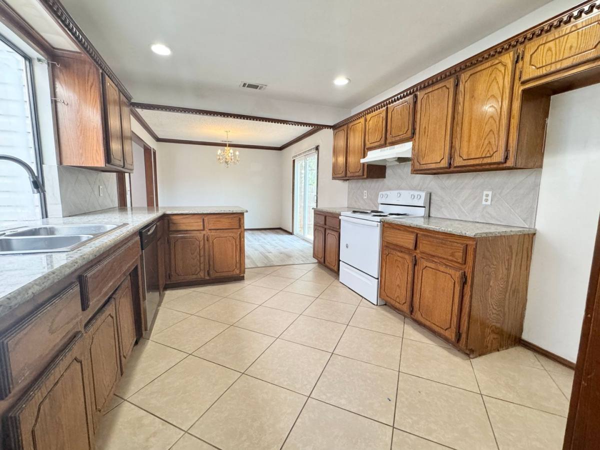 House for rent at 8301 NW 112th St, Oklahoma City, OK 73162