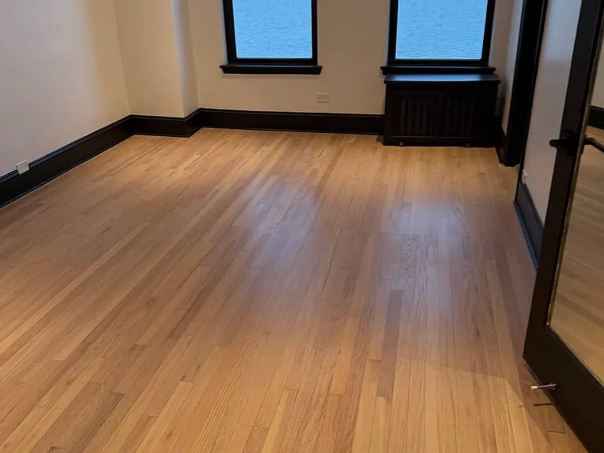 Apartment for rent at 4940 E End Ave, Chicago, IL 60615