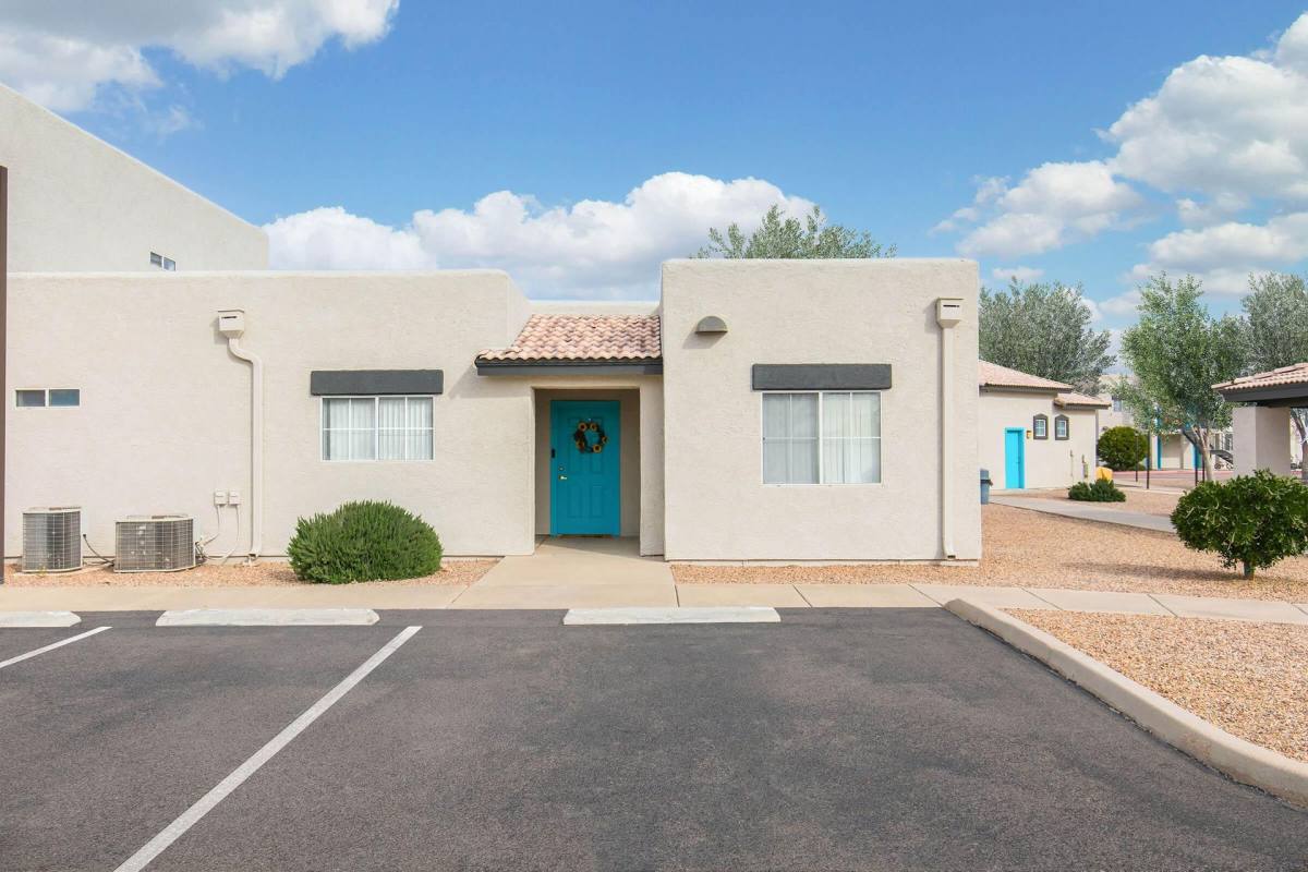 Townhouse for rent at 804 W Hoch Rd, Willcox, AZ 85643