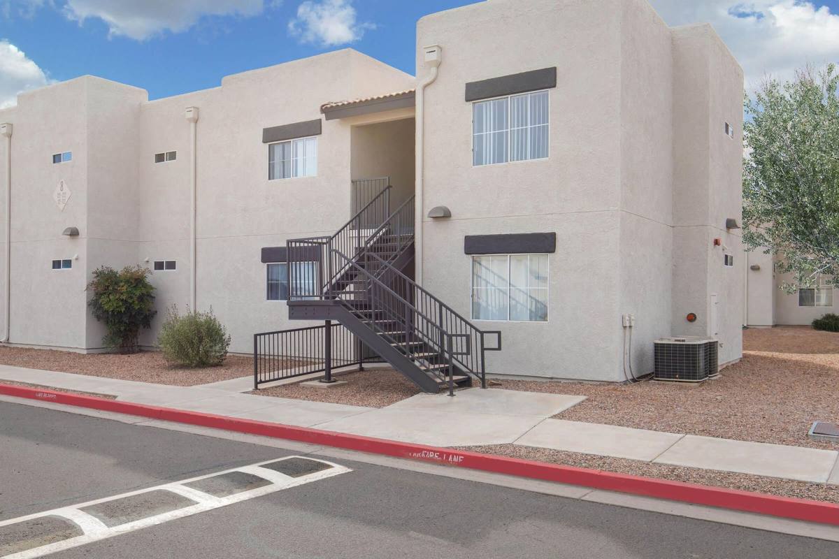Townhouse for rent at 804 W Hoch Rd, Willcox, AZ 85643