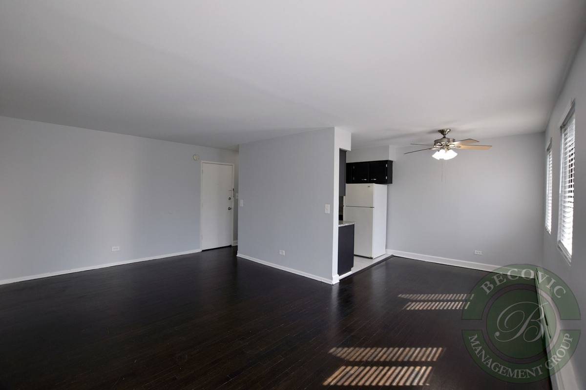 Apartment for rent at 6029 N Winthrop Ave, Chicago, IL 60660