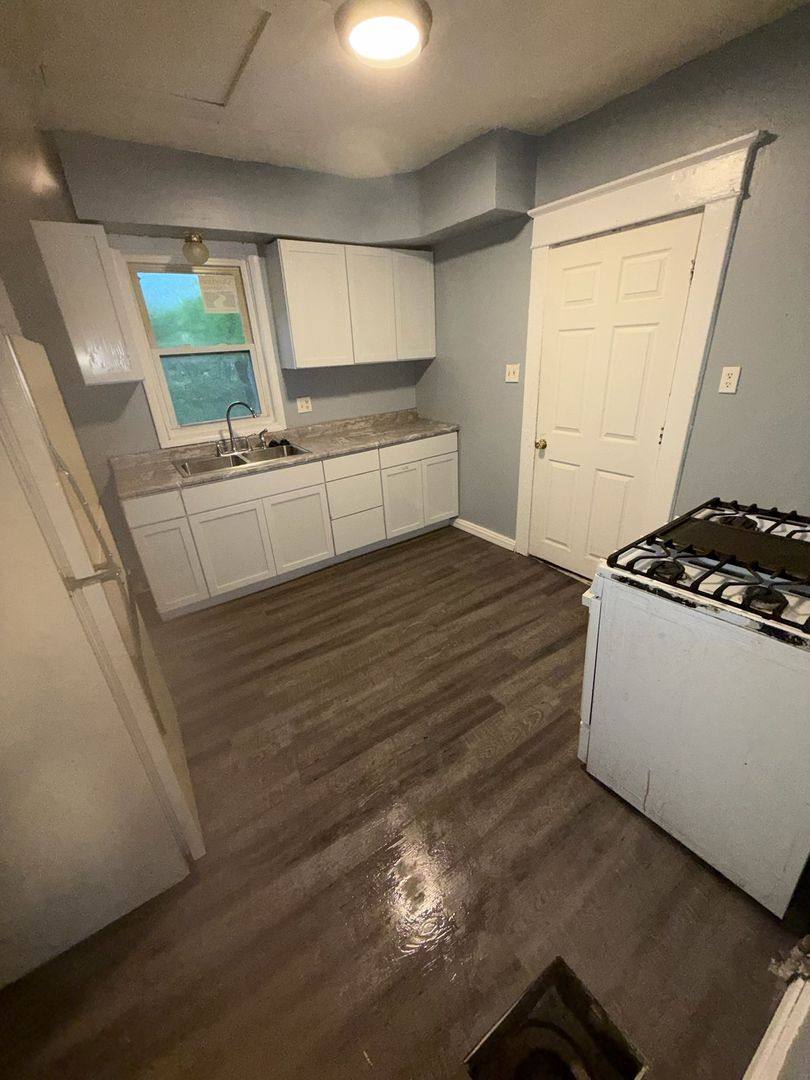 Apartment for rent at 736 Lawndale, South Bend, IN 46628