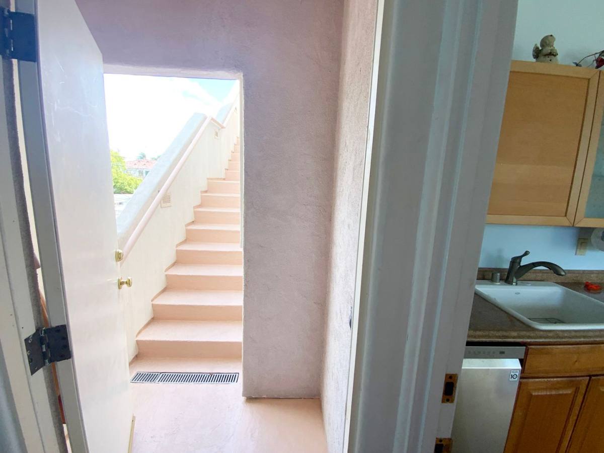 Apartment for rent at 135 J Ave, Coronado, CA 92118