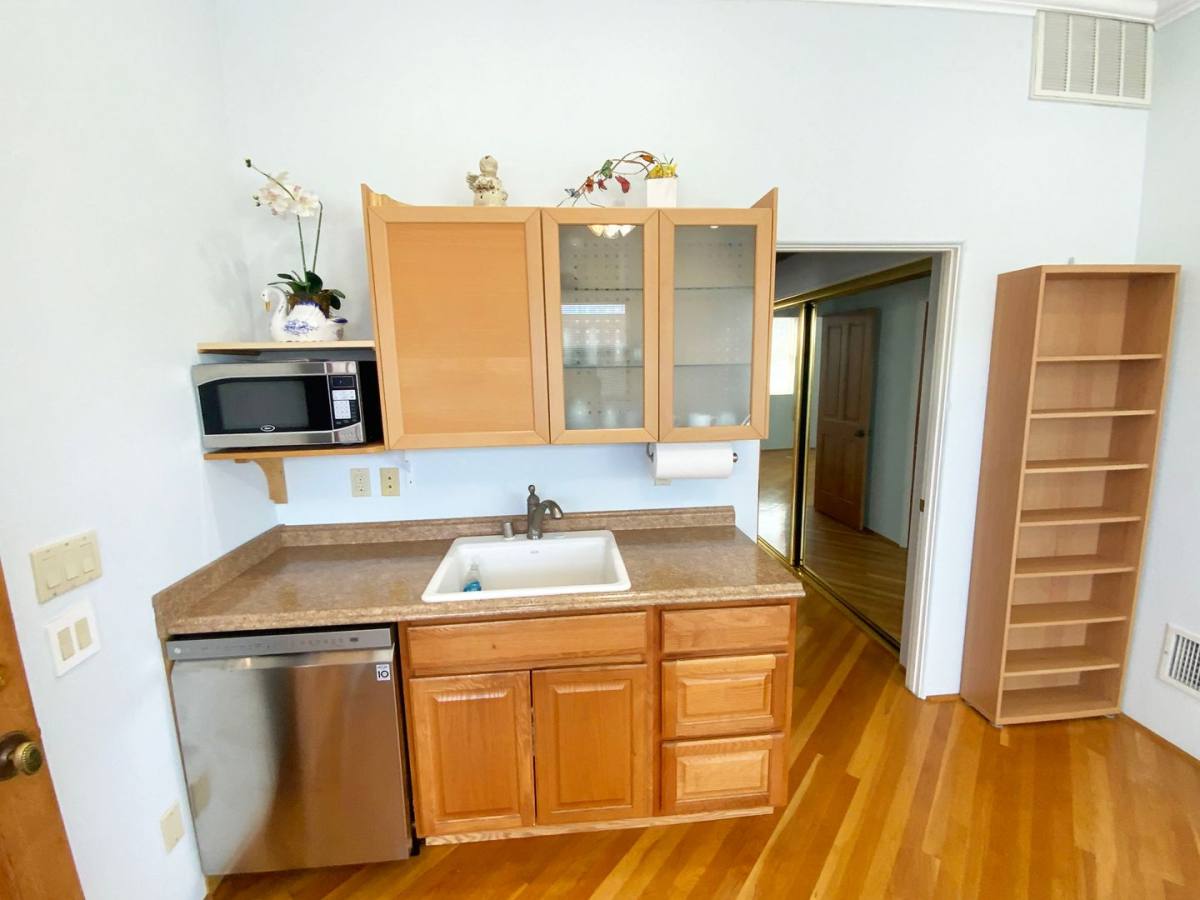 Apartment for rent at 135 J Ave, Coronado, CA 92118