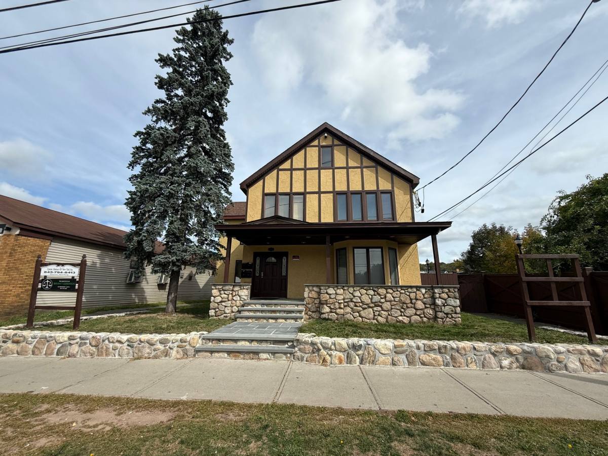 House for rent at 504 Broadway #1, Monticello, NY 12701