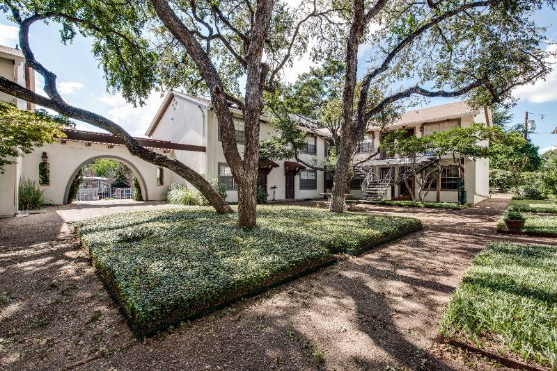Townhouse for rent at 4214 Rawlins St #106, Dallas, TX 75219