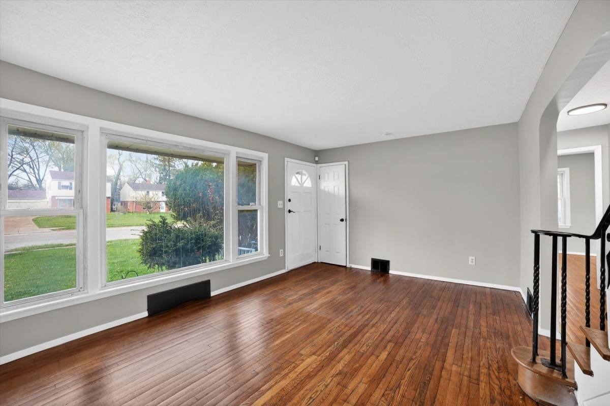 House for rent at 303 S Green Rd, Cleveland, OH 44121