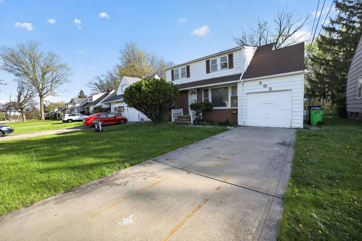 House for rent at 303 S Green Rd, Cleveland, OH 44121