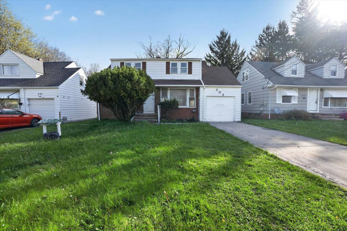 House for rent at 303 S Green Rd, Cleveland, OH 44121