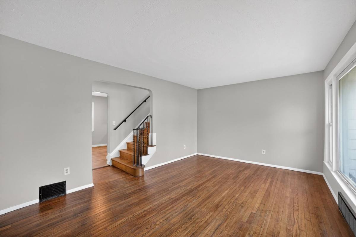 House for rent at 303 S Green Rd, Cleveland, OH 44121